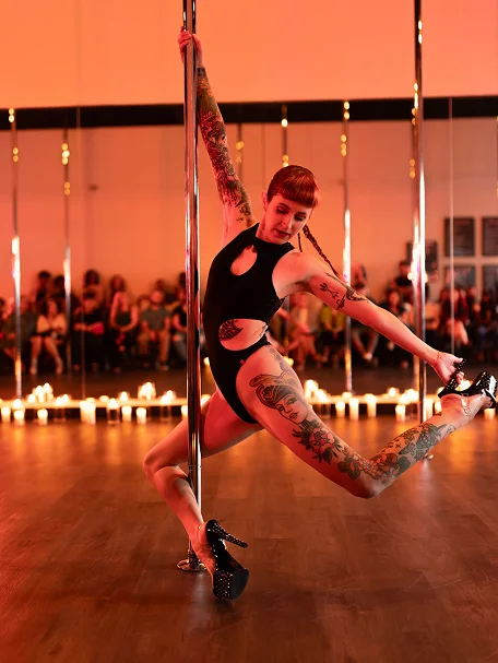 Pole dance community